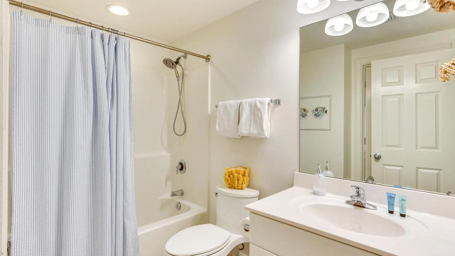 Apartment 9Th-Floor Beach Condo At Majestic Beach Resort! Panama City Beach United States